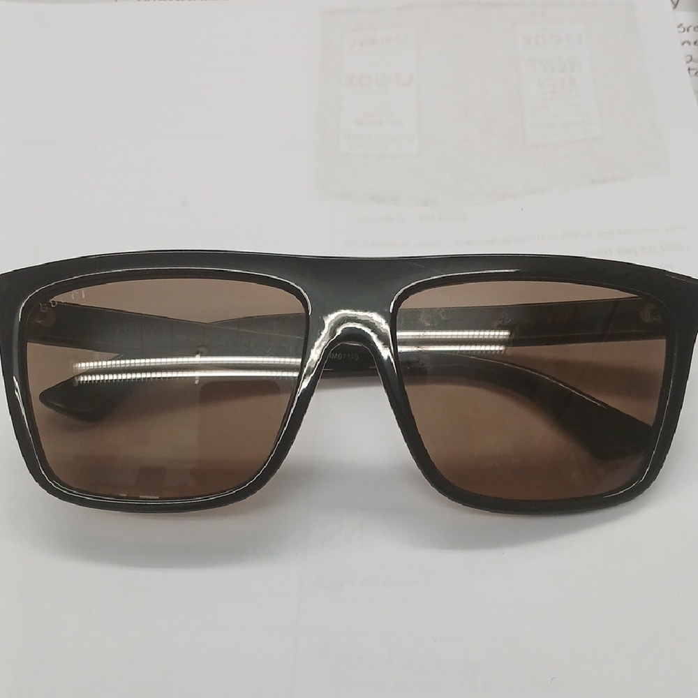 Gucci Stylish Black Sunglasses GG 0748S